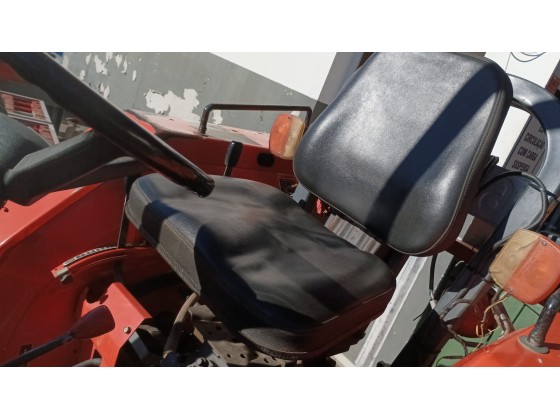 Trator Kubota 2500DT 2003 para peças